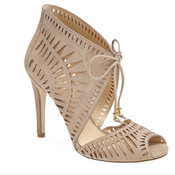 Ivanka Trump Delfino suede leather high Heels front tie Tan stiletto shoes sz 10 - Picture 1 of 14